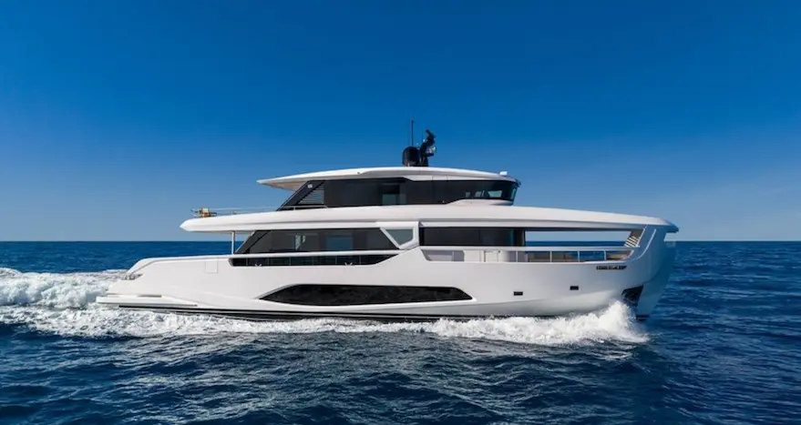 Ferretti Infynito